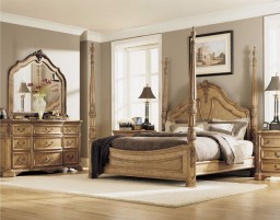 Perla Tall Post King Bed
